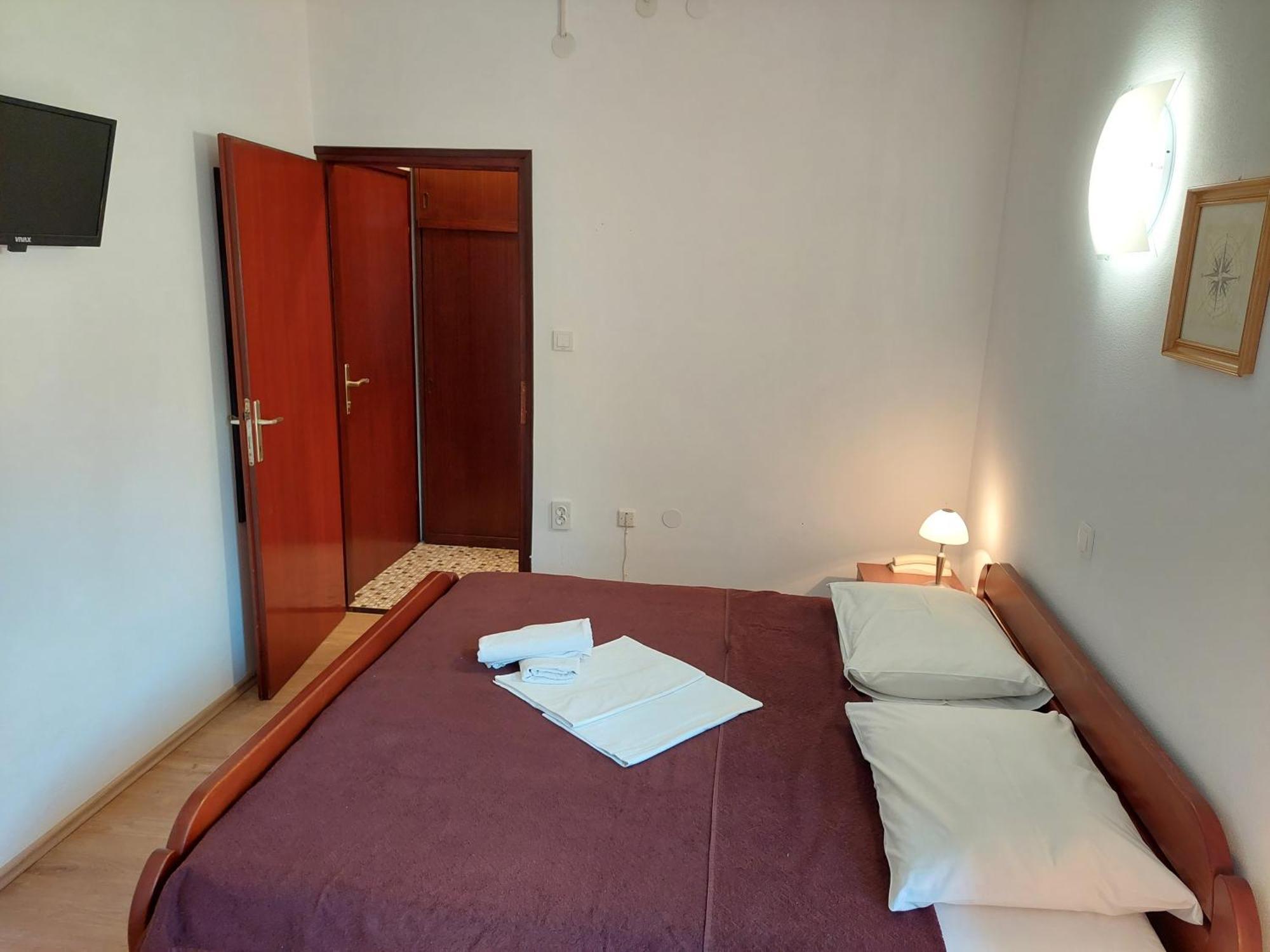 Pansion Klaudija Bed & Breakfast ซริกเวนิซา ห้อง รูปภาพ